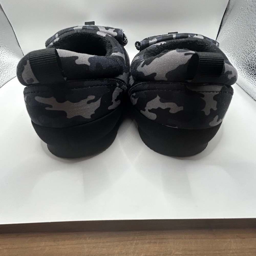 Champion Kids Camo Indoor/Outdoor Slippers with pockets size 6Y - Picture 6 of 12